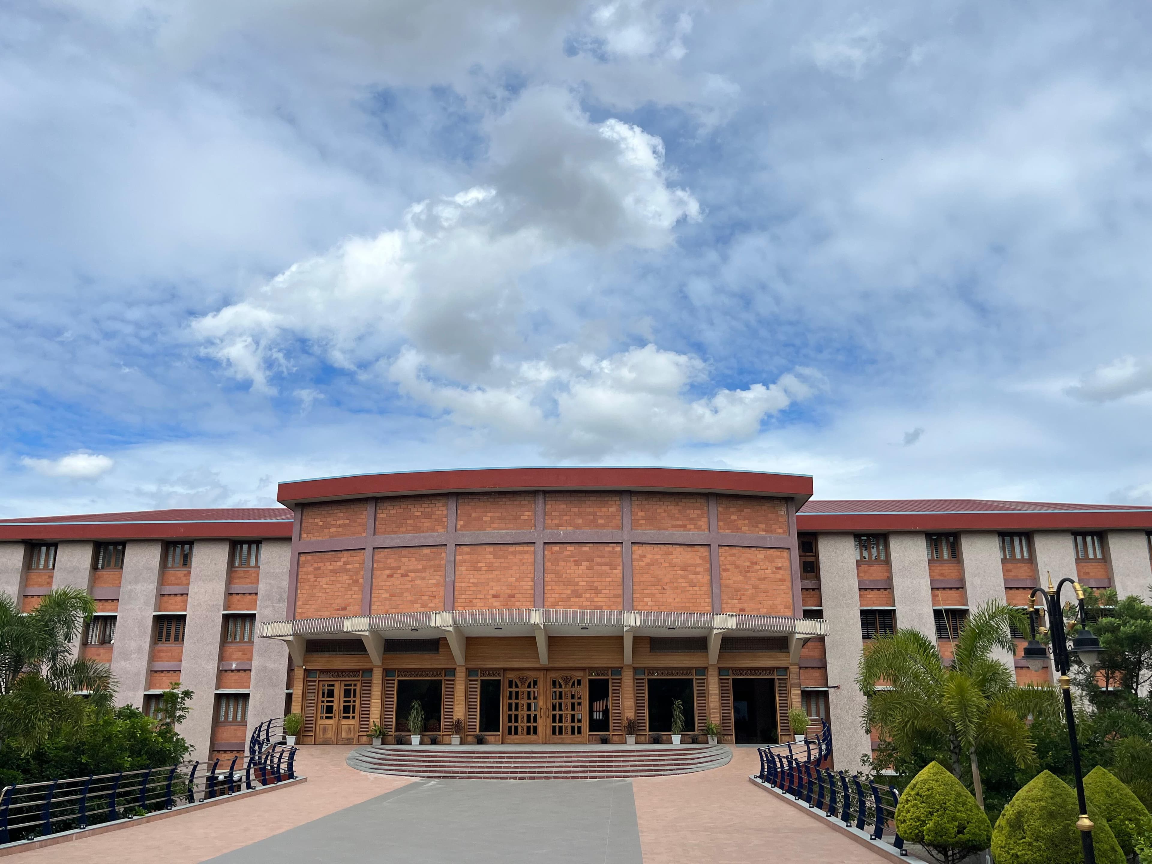 Alumini Meetup 2025 - Image 1